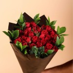 Ruscus &amp; Baby Rose Red